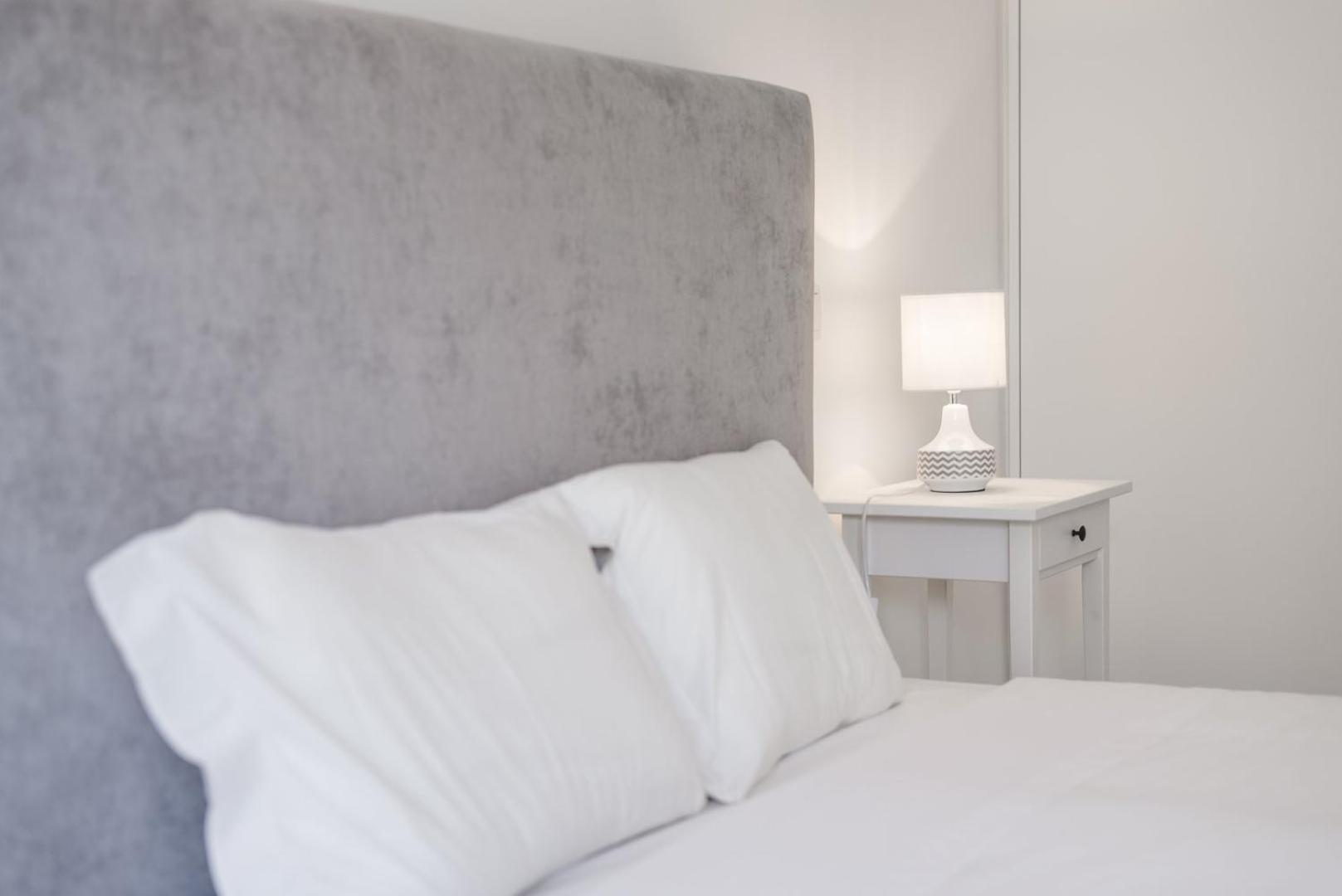 Guestready - Flamingo In The Square